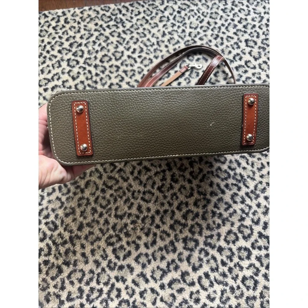 Dooney & Bourke 👜 dooney